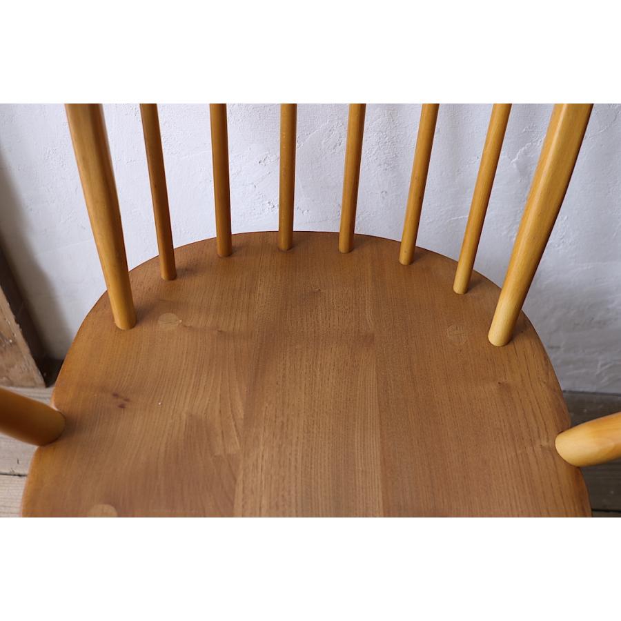 アーコールチェア アーム付きフープバックチェア(C) ERCOL イギリス