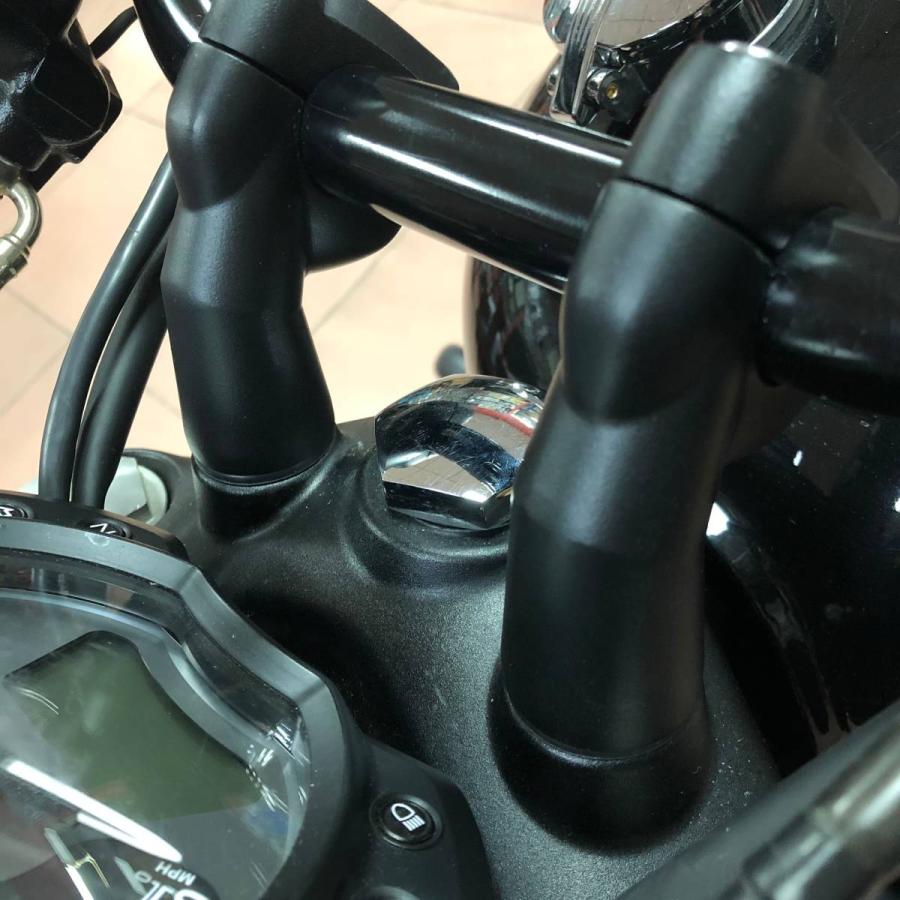送料無料 Triumph トライアンフ ボバー ボンネビル スピードマスター ハンドルバー ライザー クランプ アルミ合金の画像
