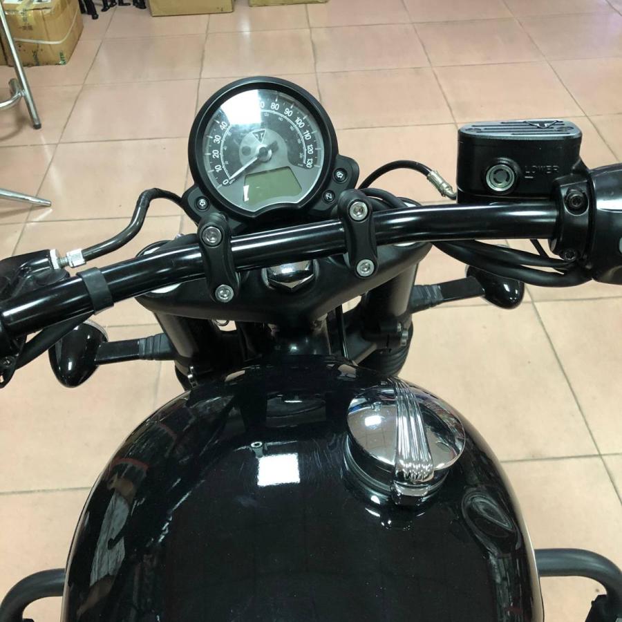 送料無料 Triumph トライアンフ ボバー ボンネビル スピードマスター ハンドルバー ライザー クランプ アルミ合金の画像
