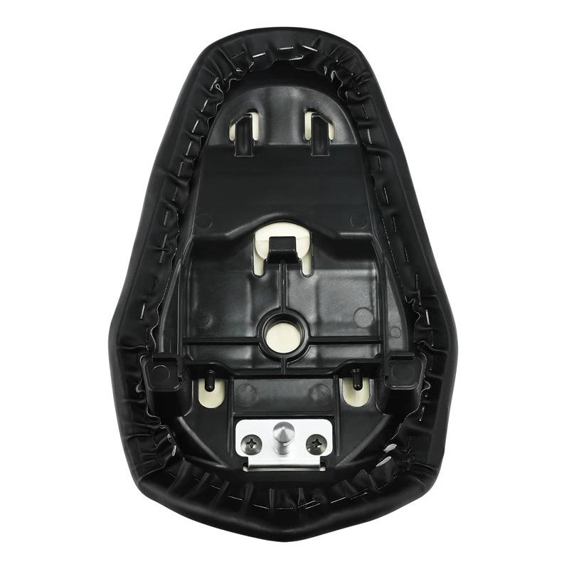 Kawasaki シート 黒 合成皮革 シートカバー リア 後部座席 KAWASAKI カワサキ Ninja ZX-4RR 2023