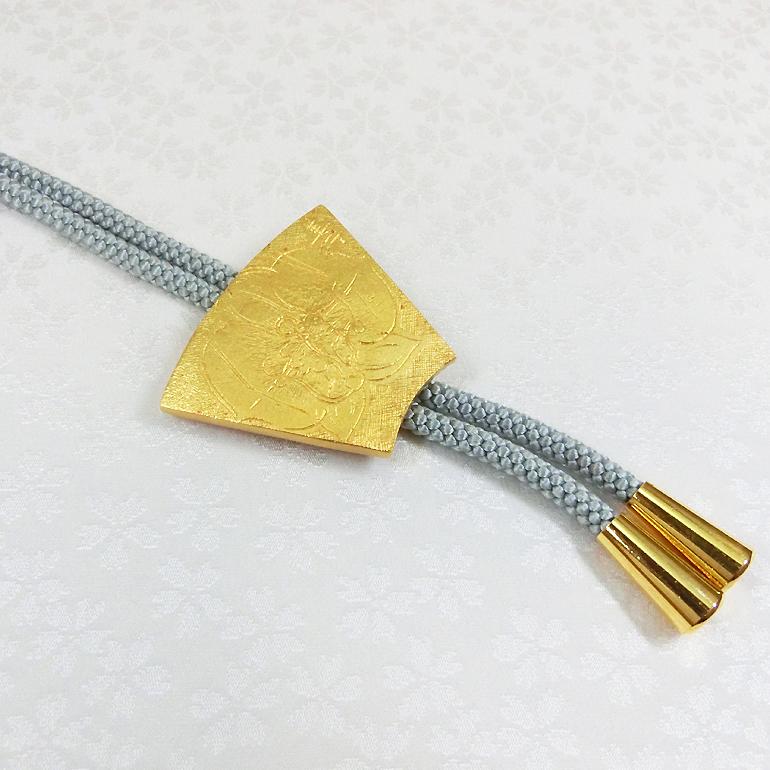 銀900刻印　帖佐美行作　彫金　ループタイ　双葉　約29g　共箱　C　R8198 双鶴 純金製ループタイ｜帖佐美行：原型制作 : HIKARI GALLERY