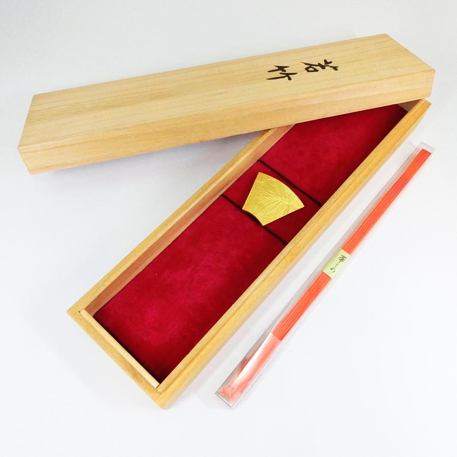 帯留め(帖佐美行) 若竹｜帯留め 純金製 造幣局ホールマーク刻印品｜帖佐美行：原型制作