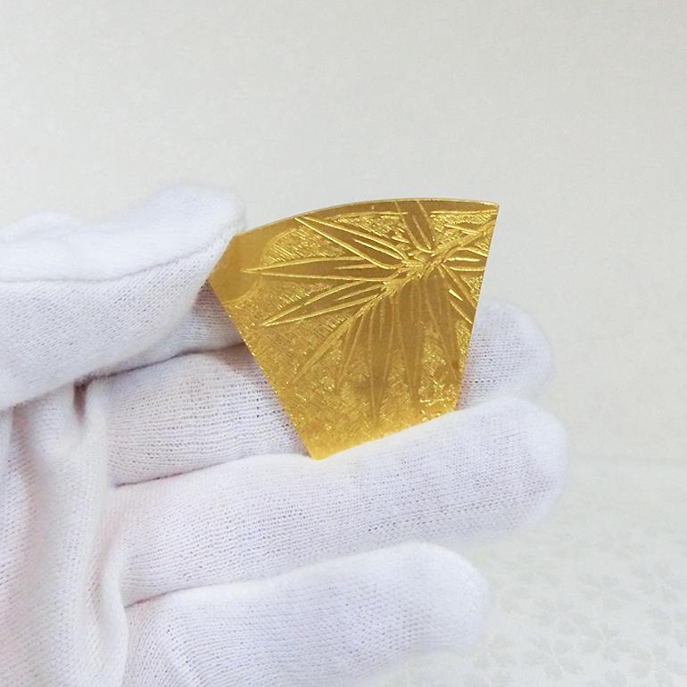 若竹 純金製帯留め｜帖佐美行：原型制作 : HIKARI GALLERYヤフー