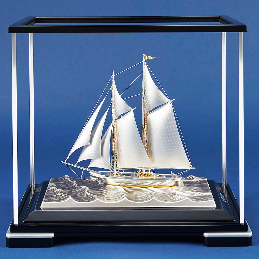 ヨット 2本マスト 2号｜銀製置物/ソリッドガラスケース : HIKARI