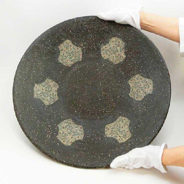 黒御影練込文象嵌大鉢 径48糎｜中津康華作