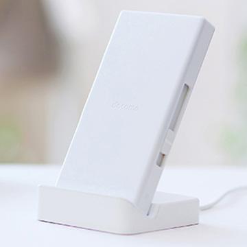 NTTドコモ純正品】ワイヤレスチャージャー04 最大15W 平置き 立てかけ