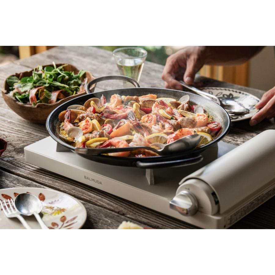 バルミューダ 【正規店】カセットコンロ Table Stove(テーブルストーブ) コンロ テーブルコンロ カセットボンベ ブラック KGS01JP-WH | BALMUDA | 04