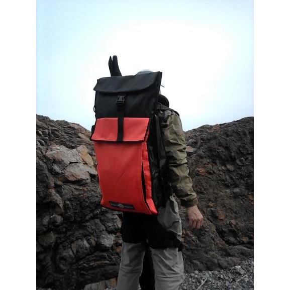 カミワザ フィッシュキャリーバッグ リュックタイプ 大物用 KAMIWAZA Fish carry bag3 rucksack 収納 バッグ 簡易クーラー リュックサック 磯用｜hikoboshi-fishing｜03