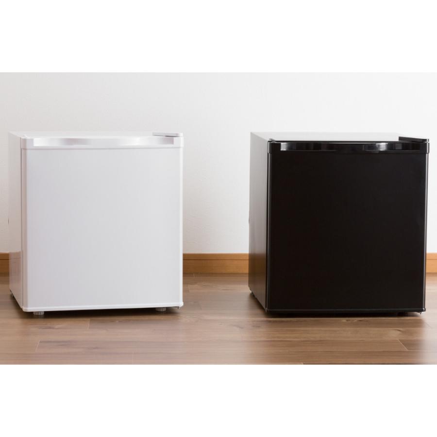 冷蔵庫 ワンドア両開き 46L 製氷トレイ付き 仕切り板取り外し可能