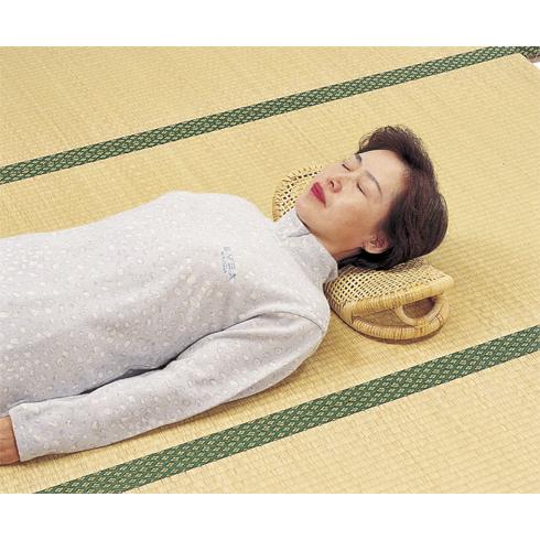 籐ラタン 丈夫で軽量 お昼寝枕_2
