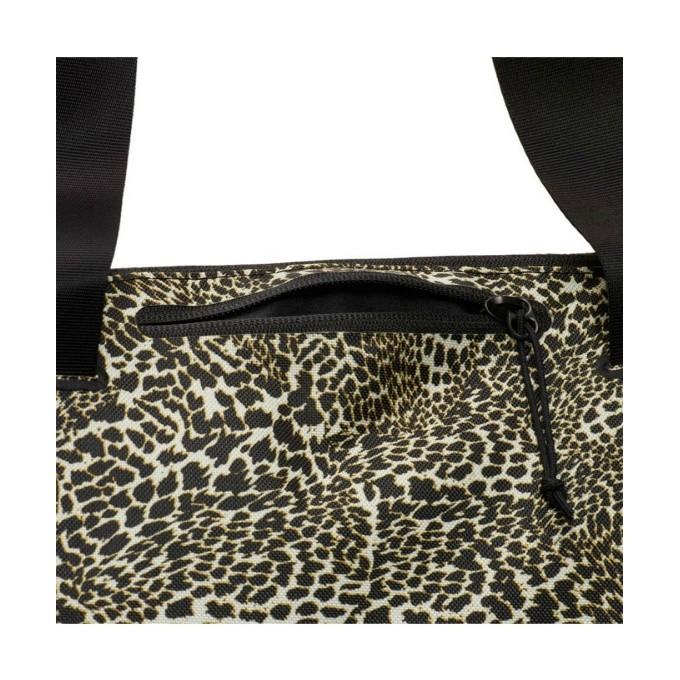 ナイキトートバッグ レディース ウィメンズ ラディエイトトート Cv8971 010 Nike 0000000924459 沖縄 ヒマラヤ Yahoo 店 通販 Yahoo ショッピング