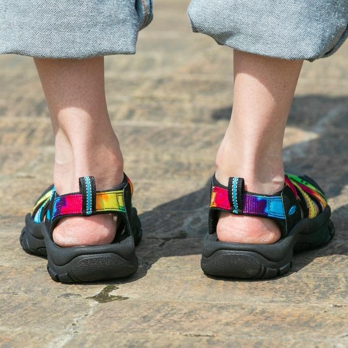 ウィメンズ ニューポート レトロ サンダル 25cm KEEN｜WOMEN NEWPORT RETRO レディース ニューポート レトロ | Rakuten