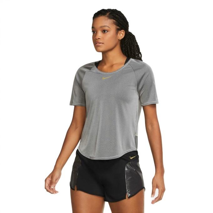 ナイキ Tシャツ 半袖 レディース アイコンクラッシュ ショートスリーブ Cu3346 010 Nike ヒマラヤ Paypayモール店 通販 Paypayモール