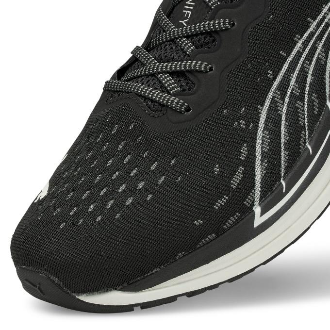 新品タグ付き フェニックス
Phenix Team-3-D Pants PUMA（プーマ） ランニングシューズ メンズ マグニファイ ニトロ