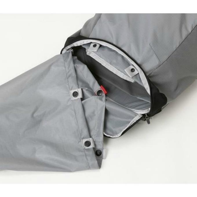 THE NORTH FACE ランニングバックパック グレー THE NORTH FACE（ザ ノースフェイス） リュックサック 16L メンズ