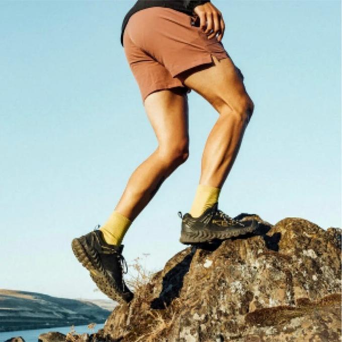 KEEN キーン トレッキングシューズ 防水 ローカット メンズ