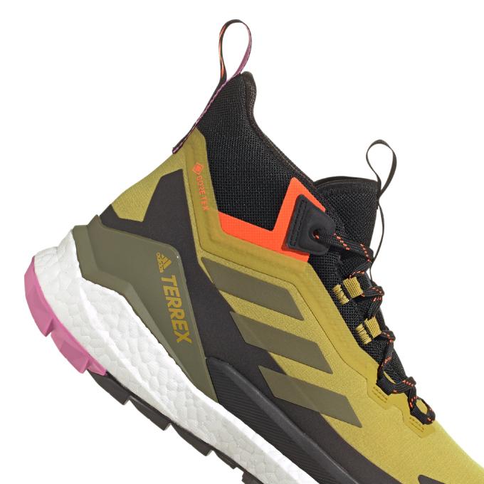 adidas（アディダス） トレッキングシューズ ゴアテックス ハイカット