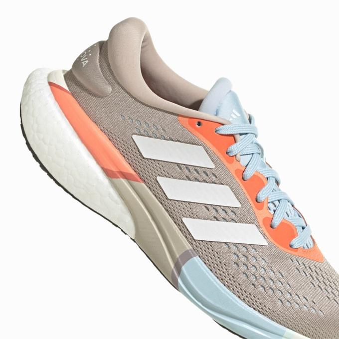 アディダス マリメッコ ランニングシューズ SUPERNOVA+ 期間限定値下げ