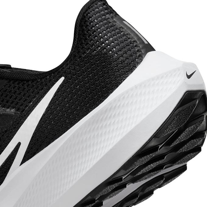 NIKE（ナイキ） ランニングシューズ レディース ペガサス 40 ワイド