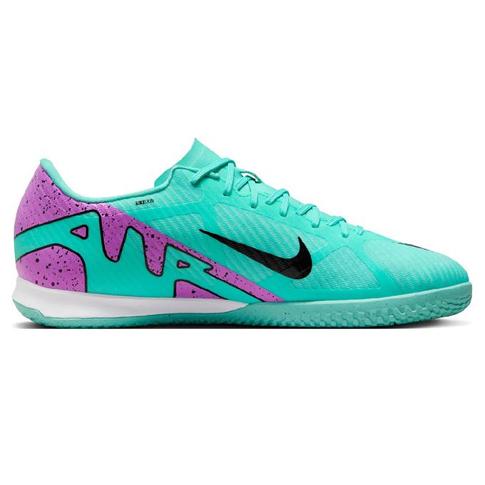 初めまして、新品未使用のナイキのフットサルシューズです、 NIKE（ナイキ） フットサルシューズ メンズ インドア ズーム