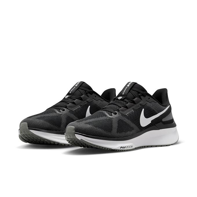 NIKE（ナイキ） ランニングシューズ メンズ 23HO ズームストラクチャー