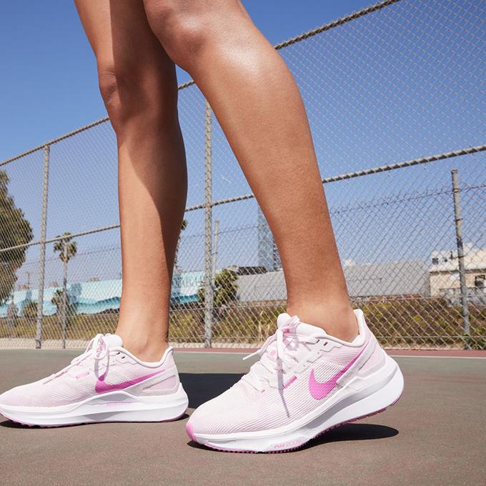 NIKE（ナイキ） ランニングシューズ レディース 23HO ズーム