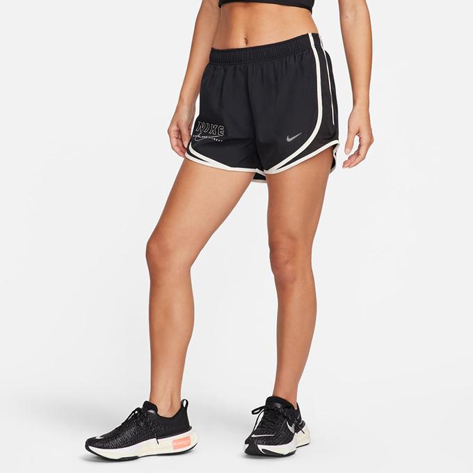 Nike ナイキ ナイロンジャケット・ショートパンツセット ブラック 新品　L Nike ナイキ ナイロンジャケット・ショートパンツセット ブラック 新品