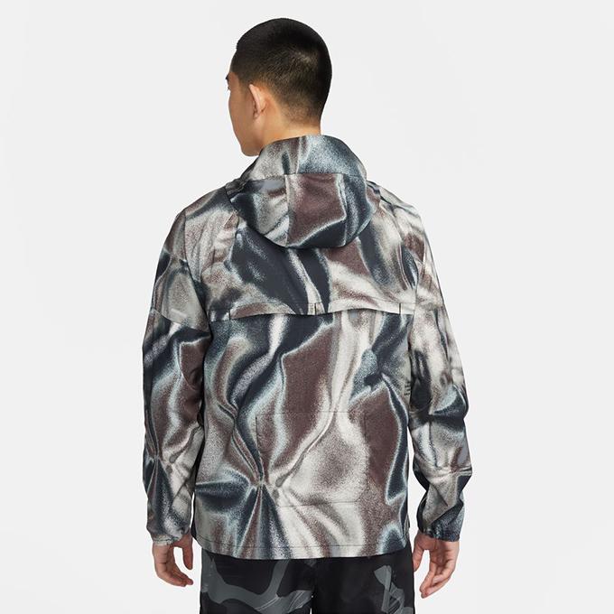 NIKE（ナイキ） ウインドブレーカー ジャケット メンズ レペル UV 総柄