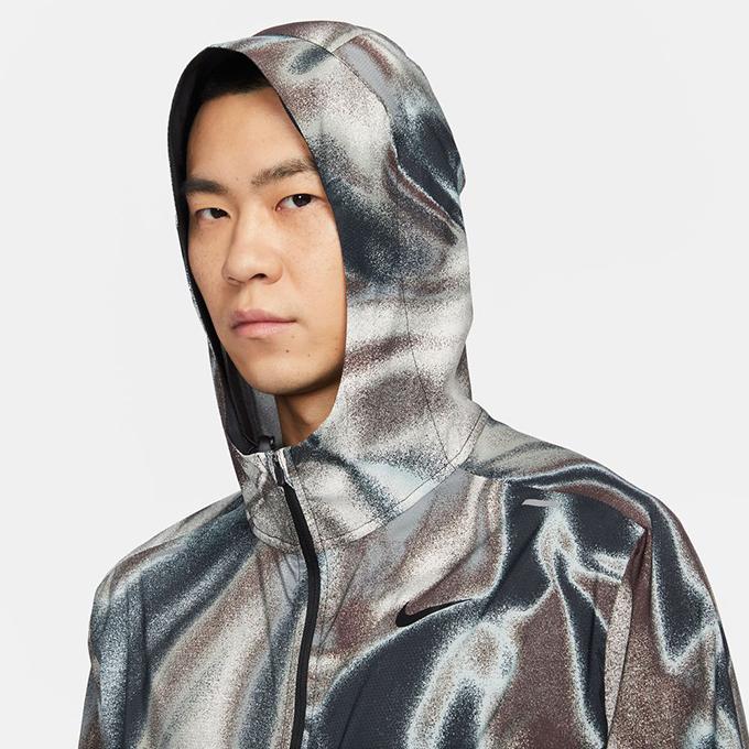 NIKE（ナイキ） ウインドブレーカー ジャケット メンズ レペル UV 総柄