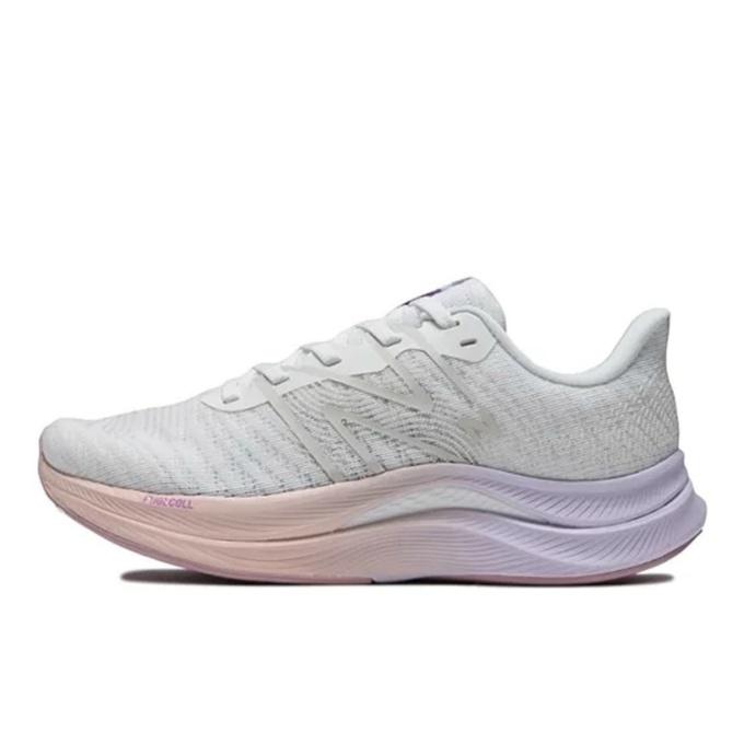 New Balance（ニューバランス） ランニングシューズ レディース