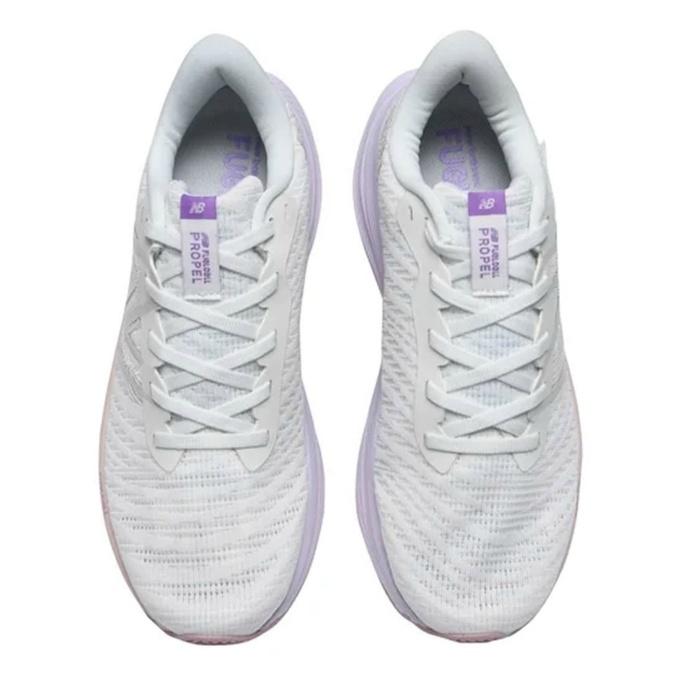 New Balance（ニューバランス） ランニングシューズ レディース