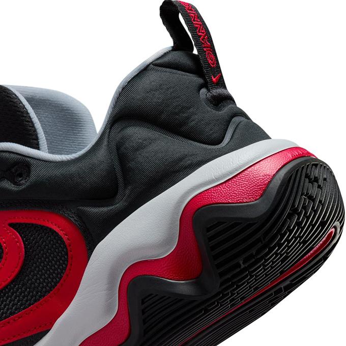 NIKE（ナイキ） バスケットシューズ バッシュ メンズ ヤニス