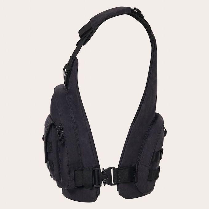 【極美品】OAKLEY AP VEST 4.0 ダークグレー OAKLEY（オークリー） ベスト メンズ Fgl Ap Vest 4.0 FOA406366