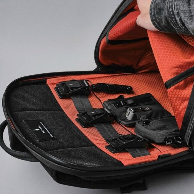 アルパカページ HUB ZIP POCKET AXOGRID | ACCESSORIES | 【公式】ALPAKA (アルパカ)