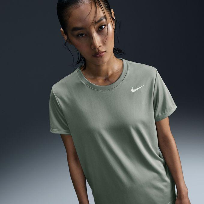 NIKE ナイキ Tシャツ 半袖 レディース F Dri-FIT RLGD NIKE ナイキ Tシャツ 半袖 レディース F Dri-FIT RLGD