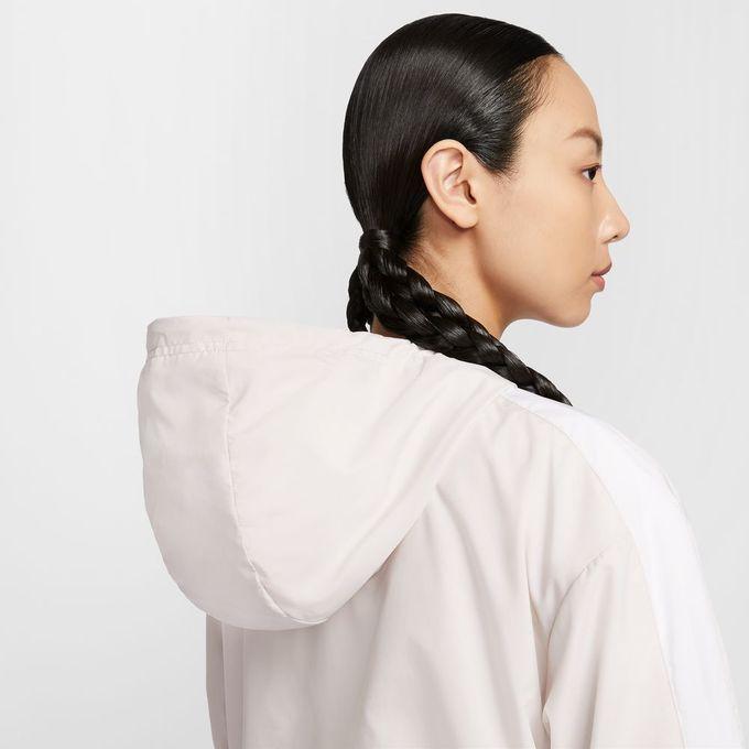 NIKE（ナイキ） ウインドブレーカー ジャケット レディース クラシック