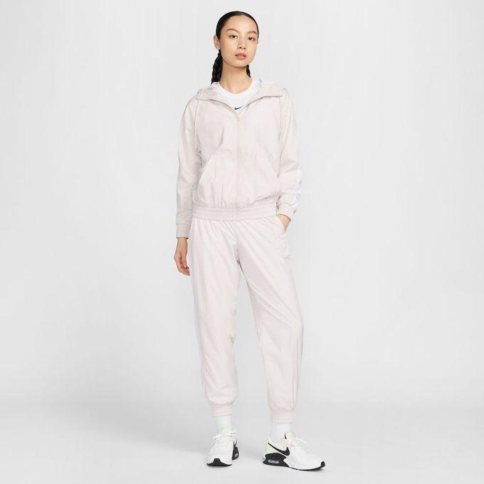 NIKE（ナイキ） ウインドブレーカー ジャケット レディース クラシック