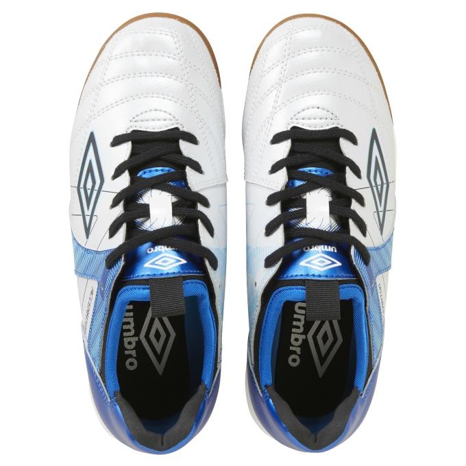 アンブロ　フットサルシューズ　28cm（やや小さめ）　未使用 umbro（アンブロ） フットサルシューズ 幅広 キッズ 紐靴 インドア