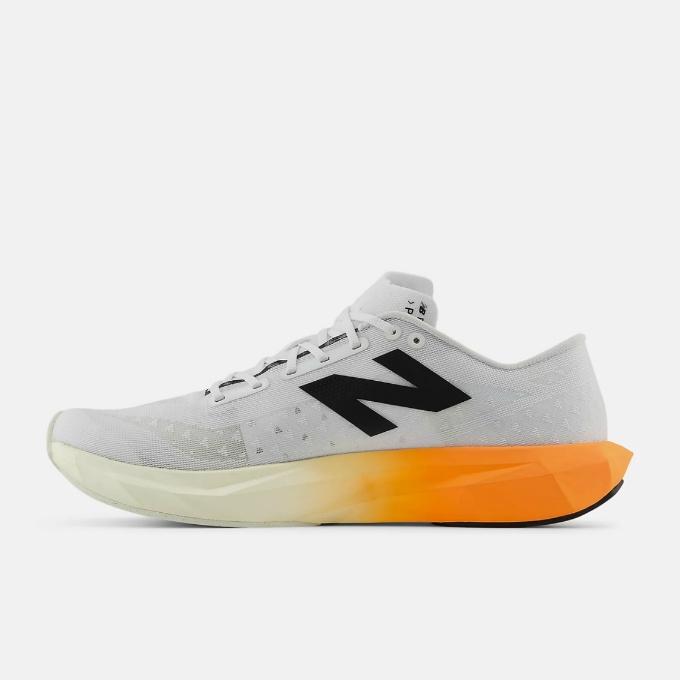 New Balance（ニューバランス） ランニングシューズ メンズ フューエル