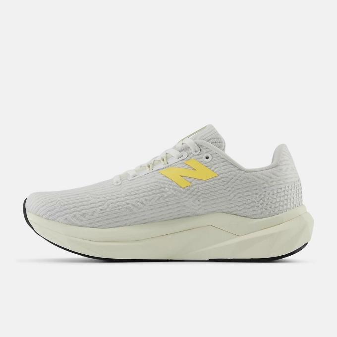 New Balance（ニューバランス） ランニングシューズ レディース