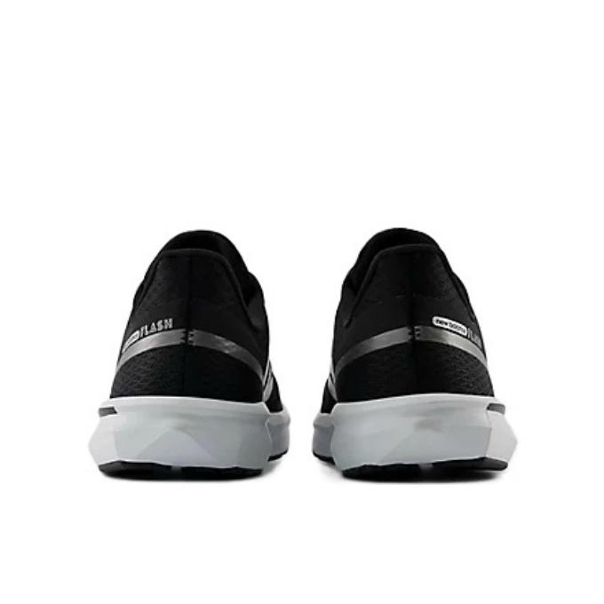 ニューバランス ランニングシューズ メンズ DynaSoft FLASH v7 ダイナソフトフラッシュv7 MFLSHBK7 D new balance | New Balance | 05