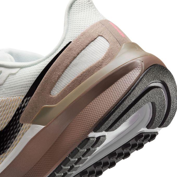 NIKE（ナイキ） ランニングシューズ レディース ロード ズーム