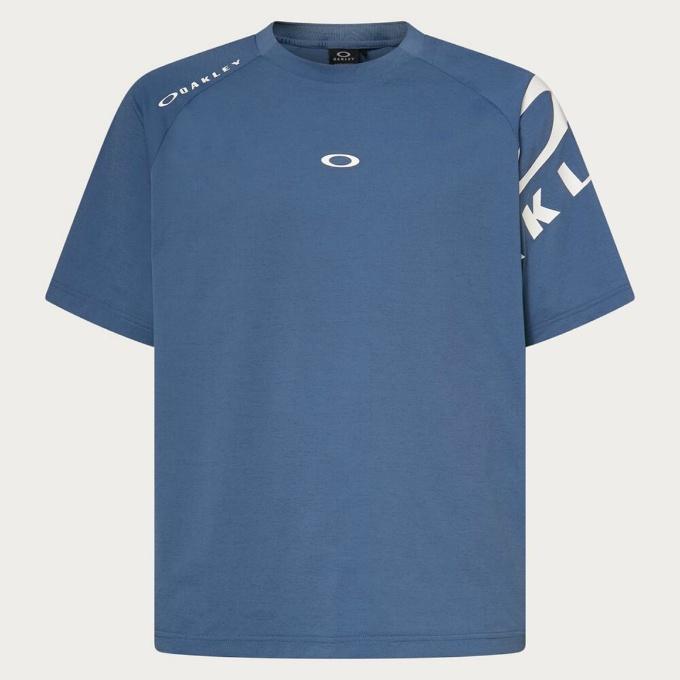 Oakley - ☆未使用タグ付き☆OAKLEY ビッグサイズXXL 美色ハーフジップシャツ 速乾 Oakley - ☆未使用タグ付き☆OAKLEY ビッグサイズXXL 美色ハーフ