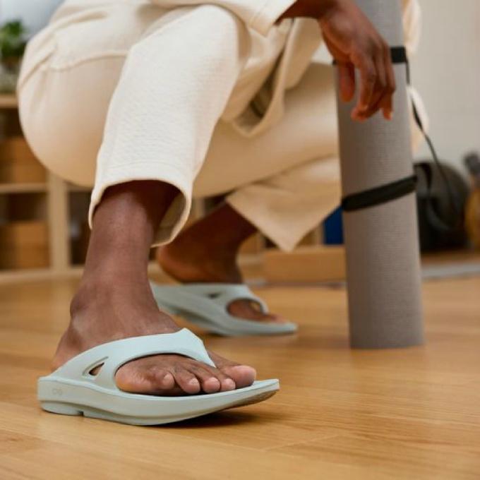 OOFOS（ウーフォス） リカバリーサンダル メンズ レディース ウー