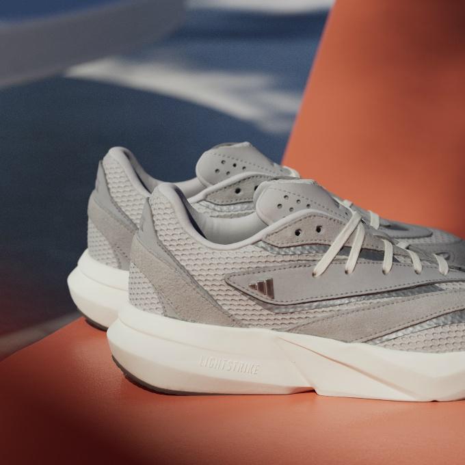 adidas（アディダス） スニーカー レディース ライトストライド