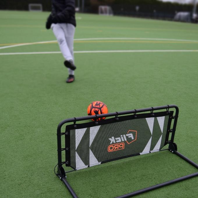 ☆Flick サッカー トレーニング用品 PRO 折り畳み式 リバウンド