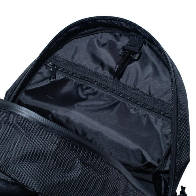 NEW ERA（ニューエラ） リュック 27L メンズ レディース ライトパック