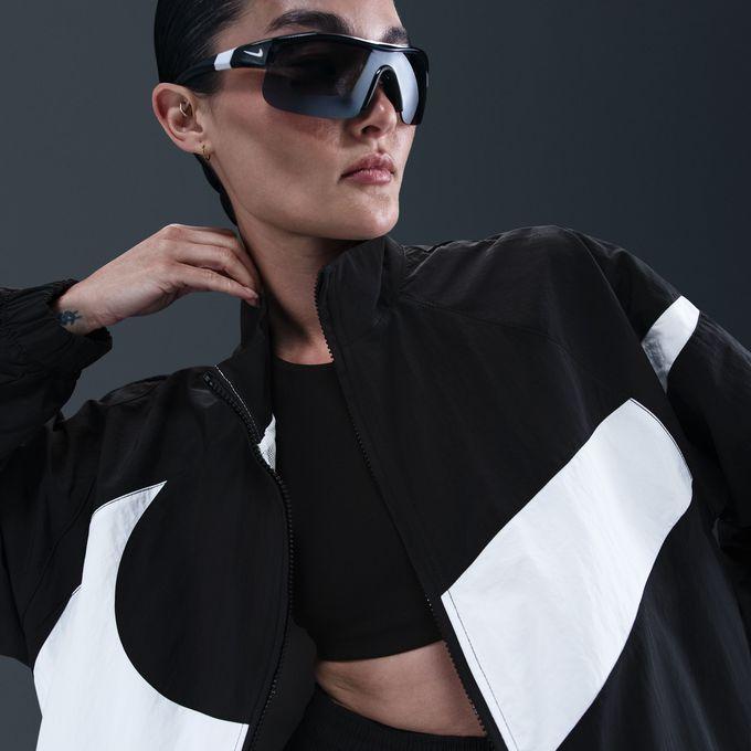 NIKE（ナイキ） ウインドブレーカー ジャケット レディース NSW ロゴOS