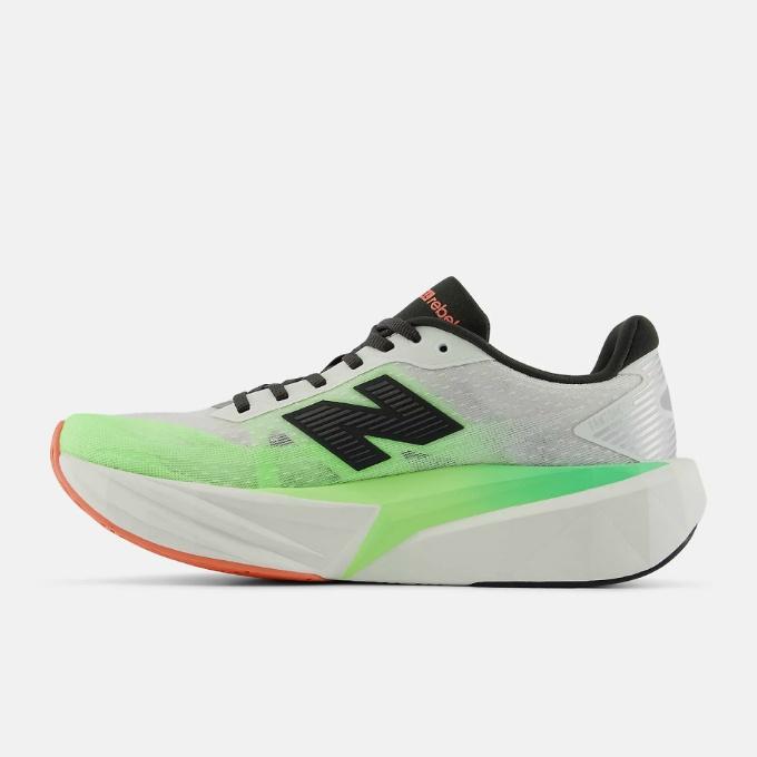 New Balance（ニューバランス） ランニングシューズ レディース