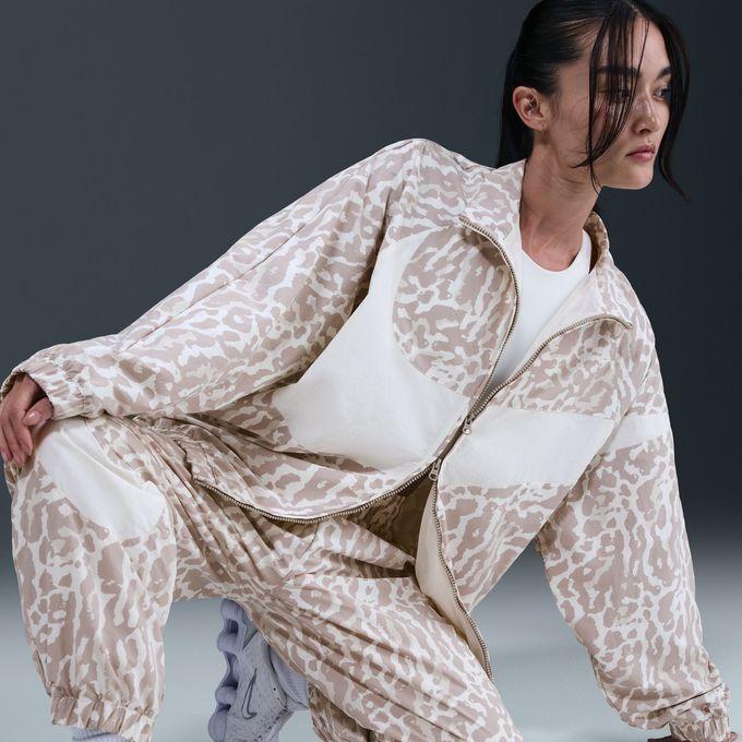 NIKE（ナイキ） ダウンジャケット レディース NSW AOP裏メッシュWB JK